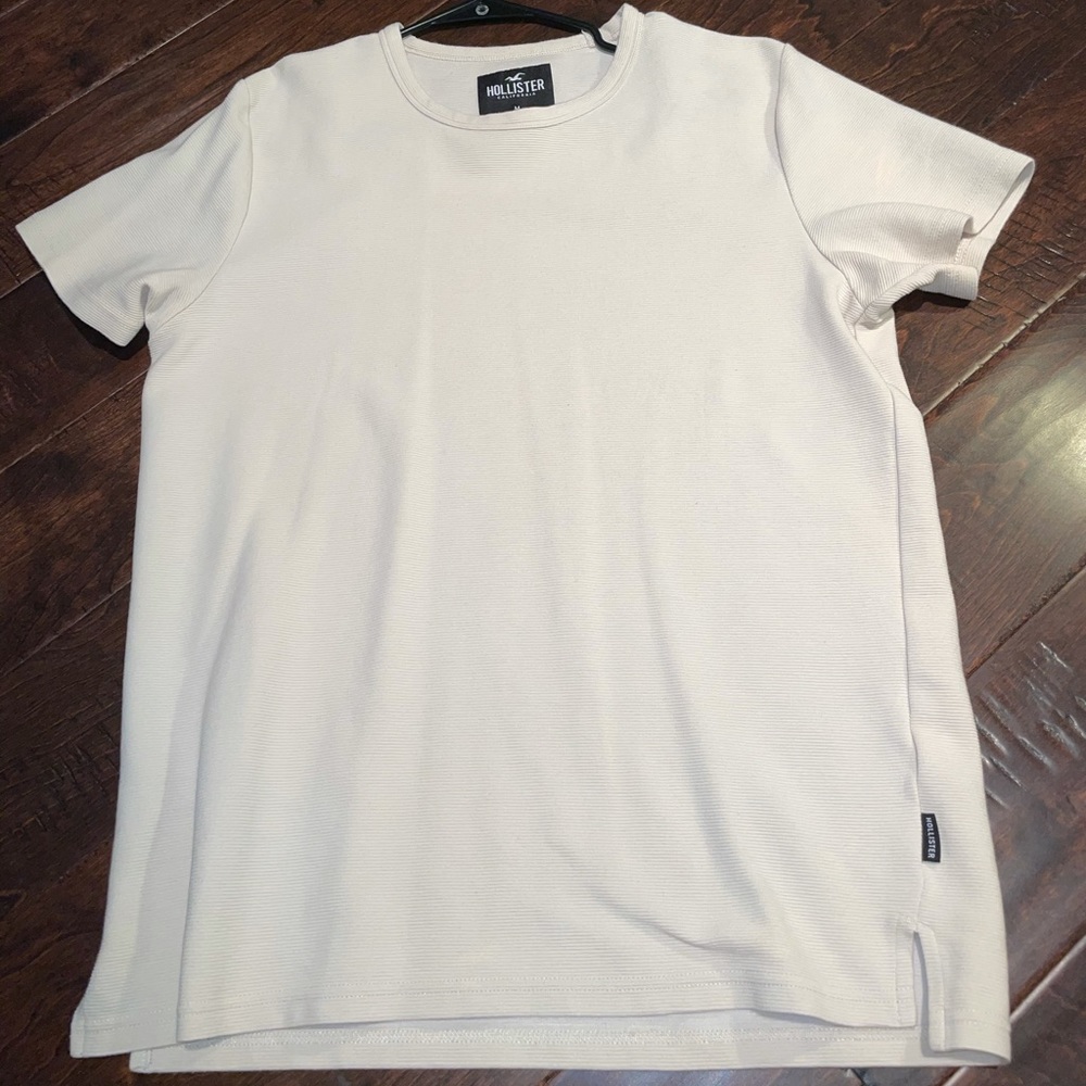 Cream Ribbed Hollister T shirt